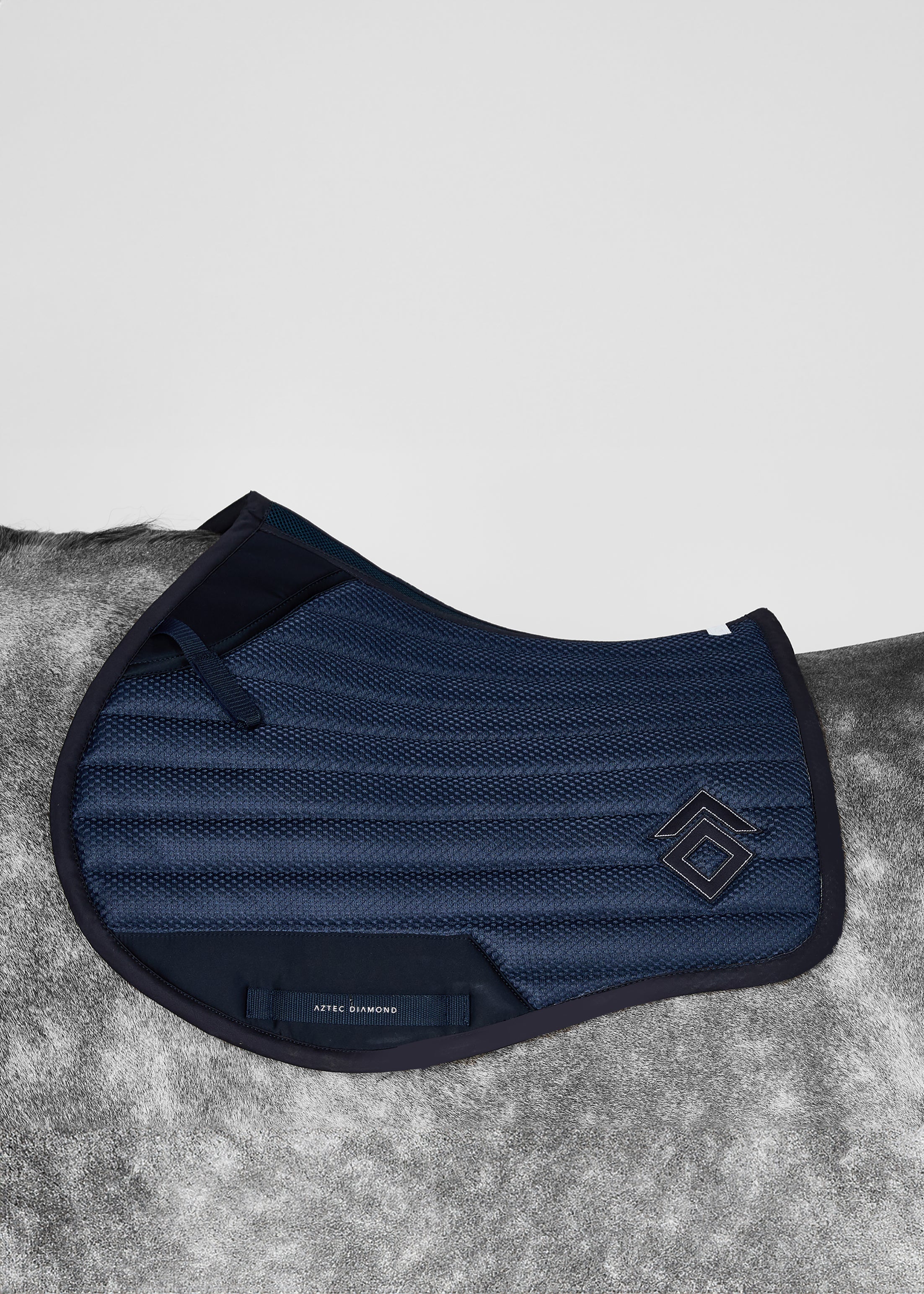 Aztec Diamond Mesh Jumping Saddle Pad - Image 5